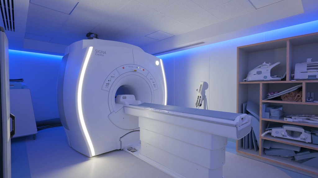 Resonancia Magnética Codo Derecho Con Contraste