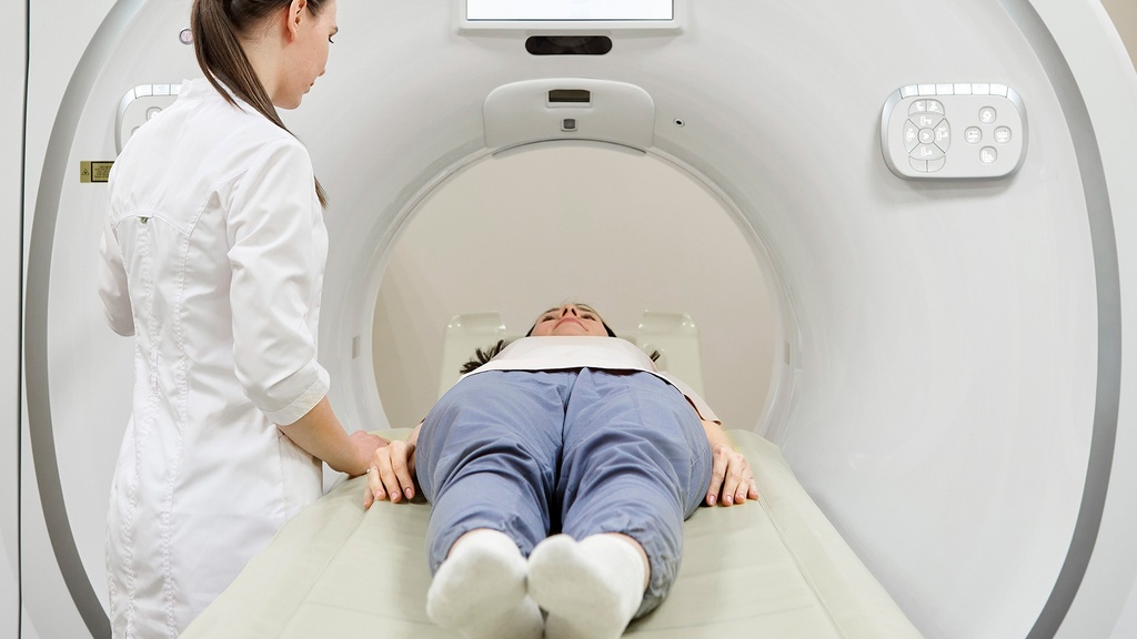 Tomografía Glándulas Suprarrenales con Contraste